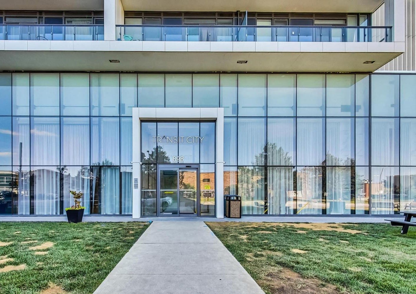 898 Portage Parkway, Unit 2106 exterior
